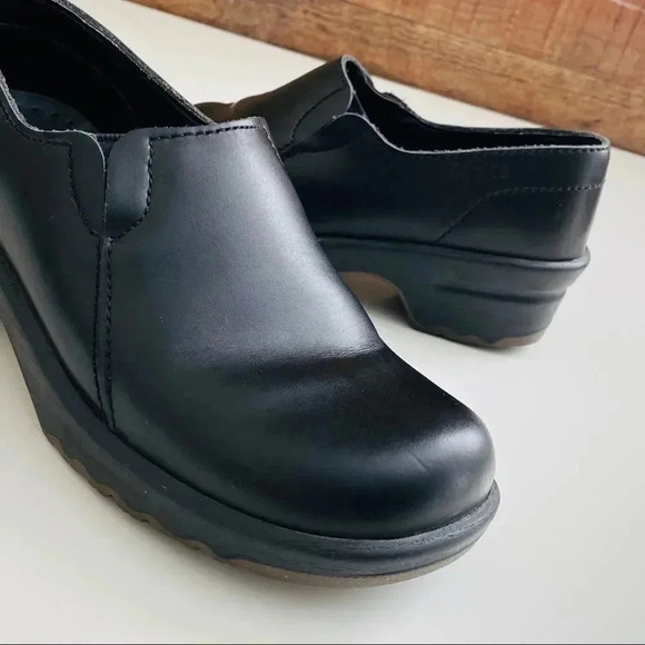 Sanita Leather Clogs - Picture 5 of 7